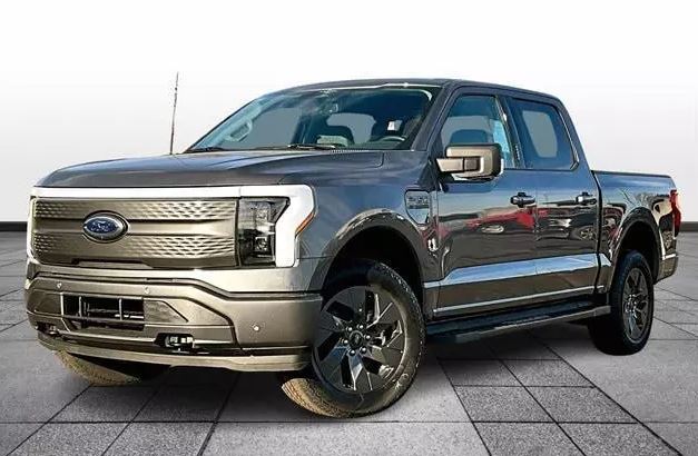 2023 Ford F-150 Lightning XLT