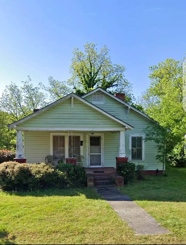 Available now 2 Beds 1 Bath - House in Dublin, GA