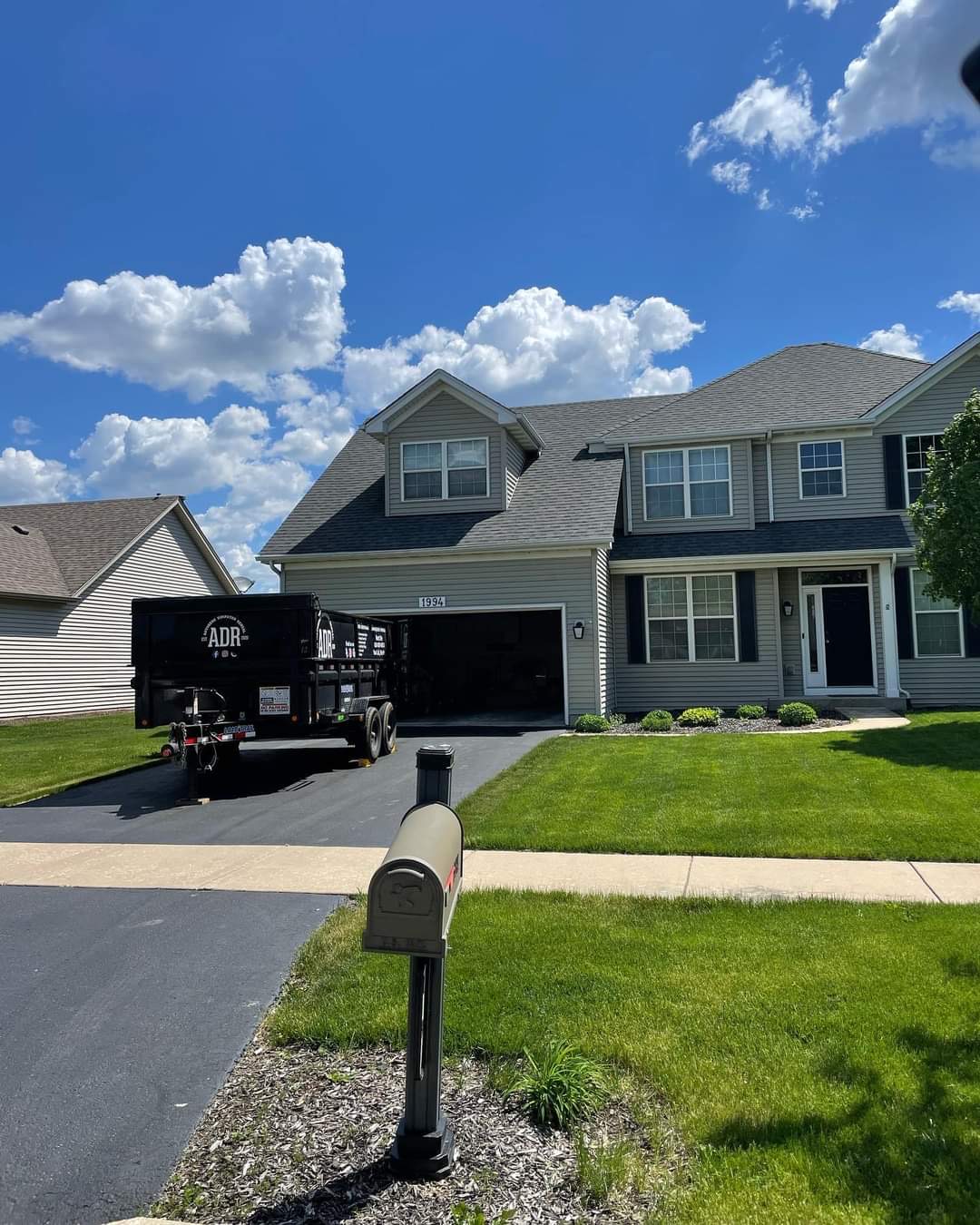 House available now 4D room located in Aurora Colorado 