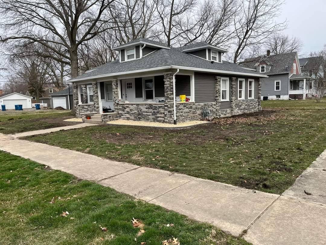 Available now 4D room for rent in Rockford Illinois 